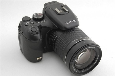 富士S205EXR数码相机 捕捉细腻光影的经典之作